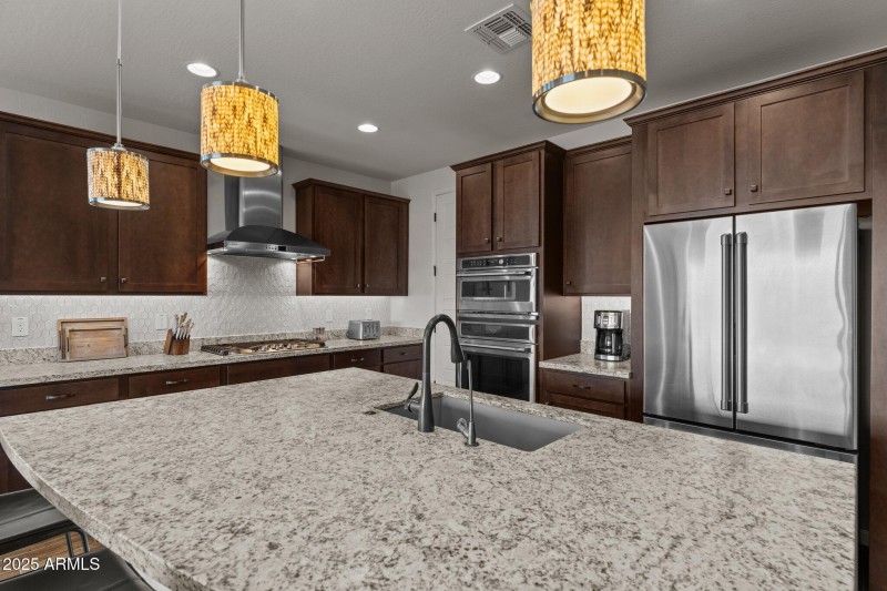 3266 Sparrows Creek
