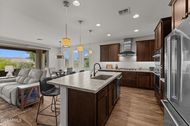 3266 Sparrows Creek