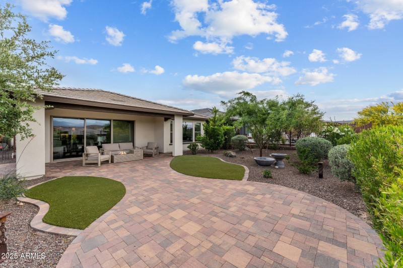 3266 Sparrows Creek