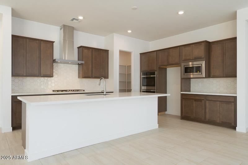 Tri Pointe Terraza 91 - Kitchen-1MLS