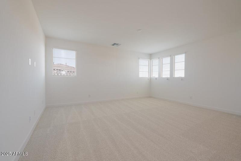 Tri Pointe Terraza 92 - Loft-2MLS