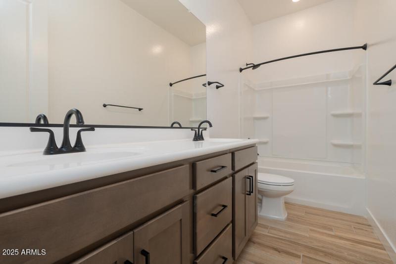 Tri Pointe Terraza 93 - Batrhoom 2-1MLS