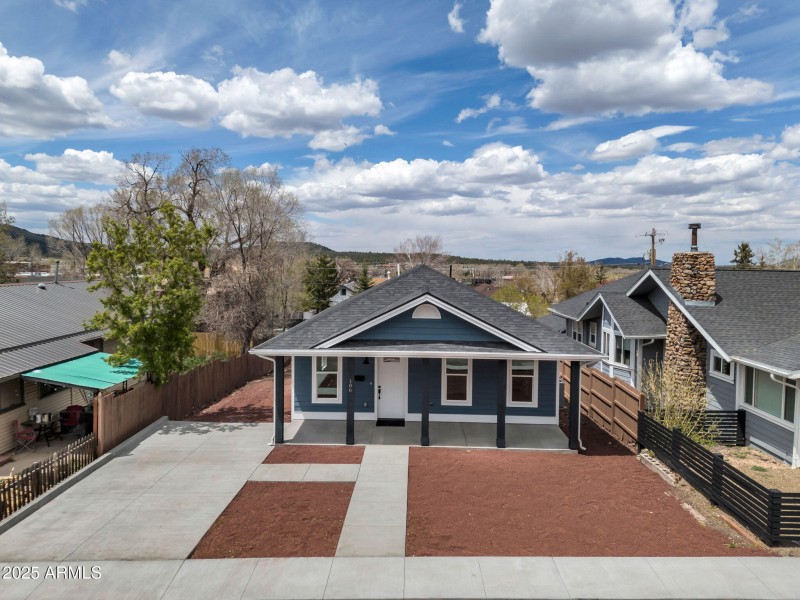 106 W Sherman Ave