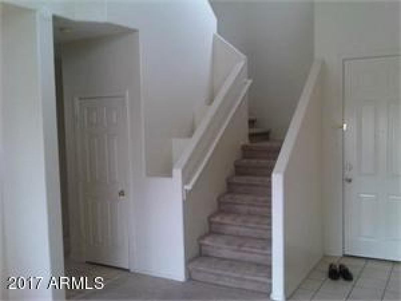 fe85c2d9166844559999632262ad4e4f_300x400