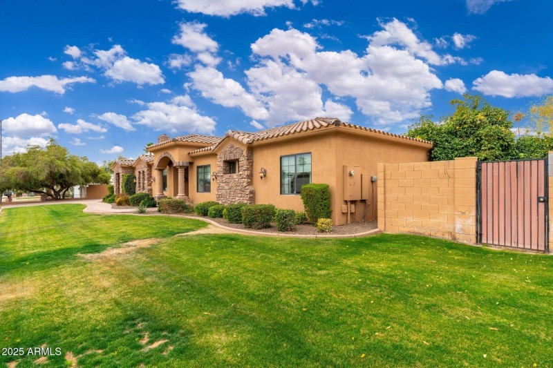13206 N 64th St - 04