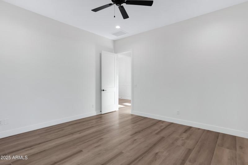26631 S 169th Pl-13