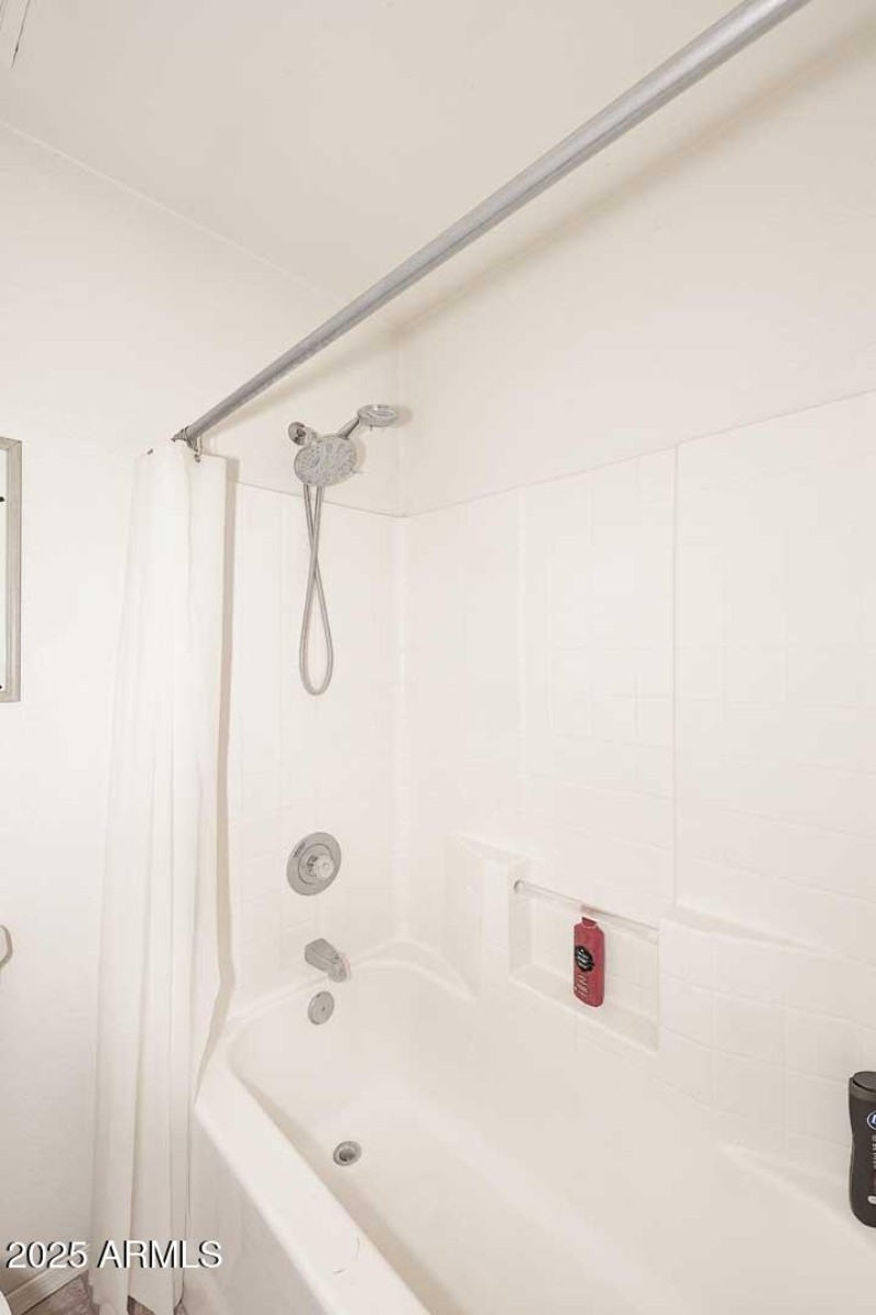 Hall Bath-tub