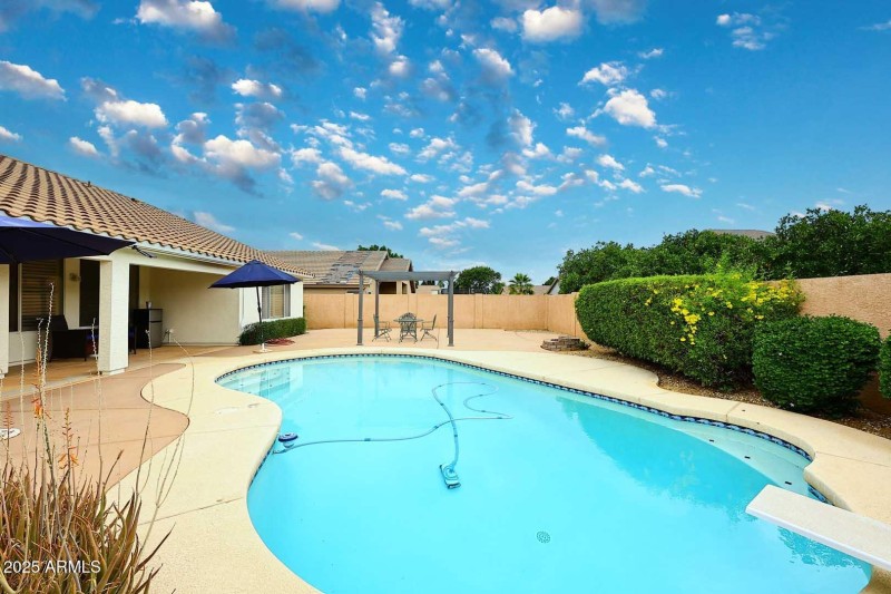 Pool2