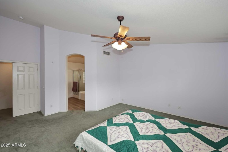 Primary Bedroom2