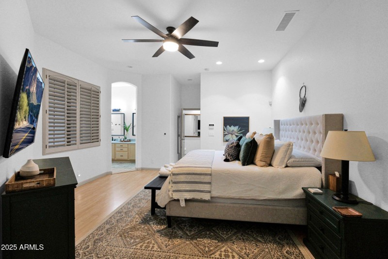 Master Bedroom_