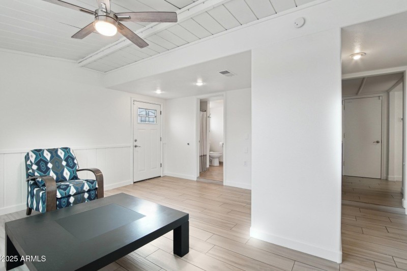 26-web-or-mls-E Shaw Butte Dr-0705-016