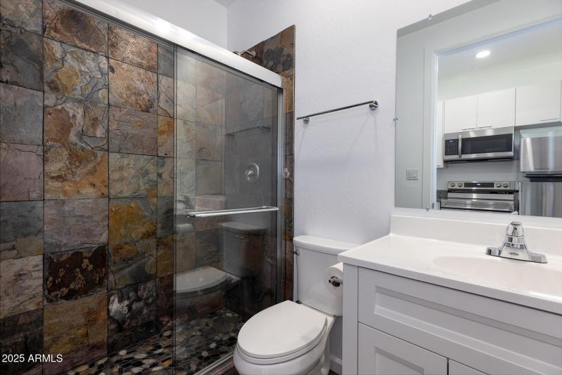 2943 E Lookout Ln (41)