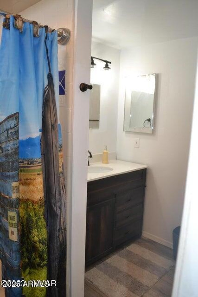 Guest Bath - EnSuite