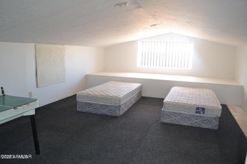 Loft 2