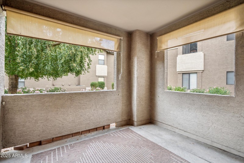22-Private Balcony