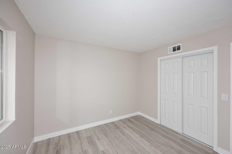 Guest Bedroom2