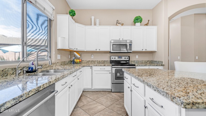 Spacious Kitchen