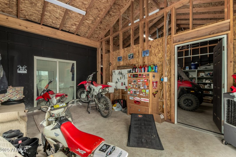 Detached Garage