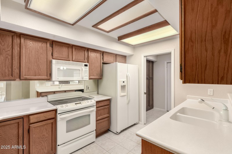 12 - Westcott 9120