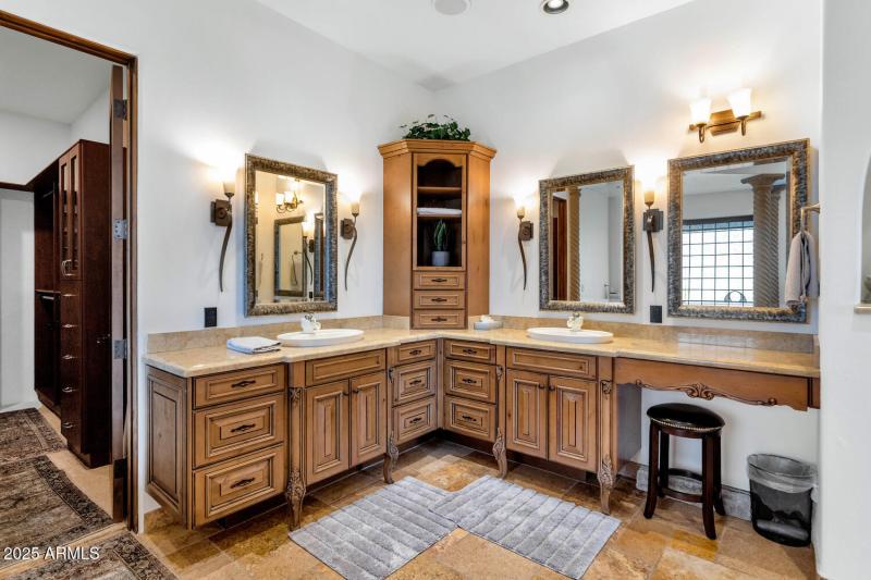 27601 N 110th Pl-large-027-032-27601 N 1