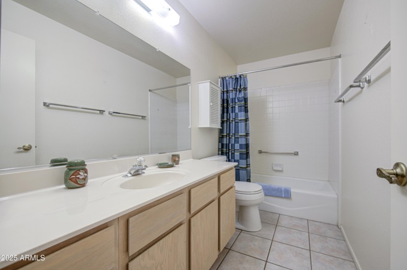 Bathroom 2-pic 1