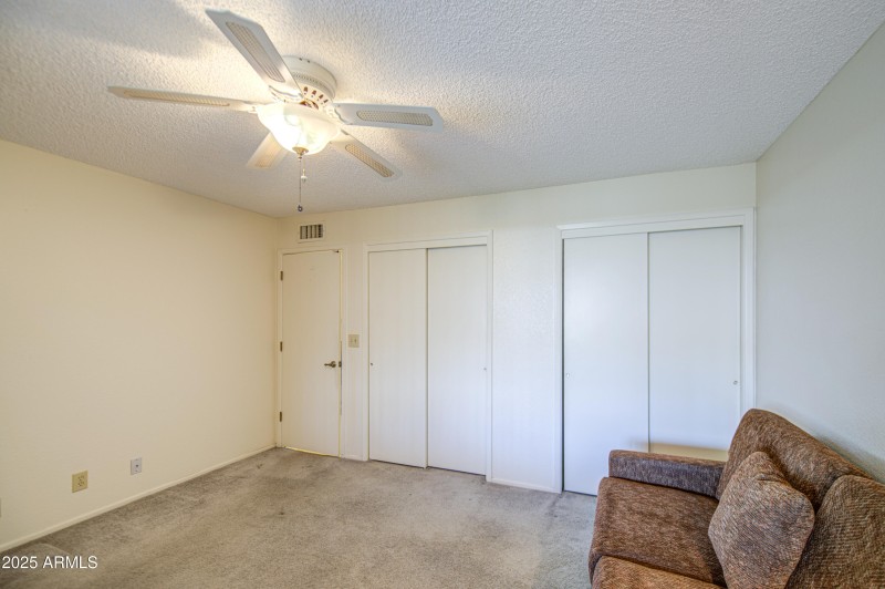 Bedroom 2-pic 3