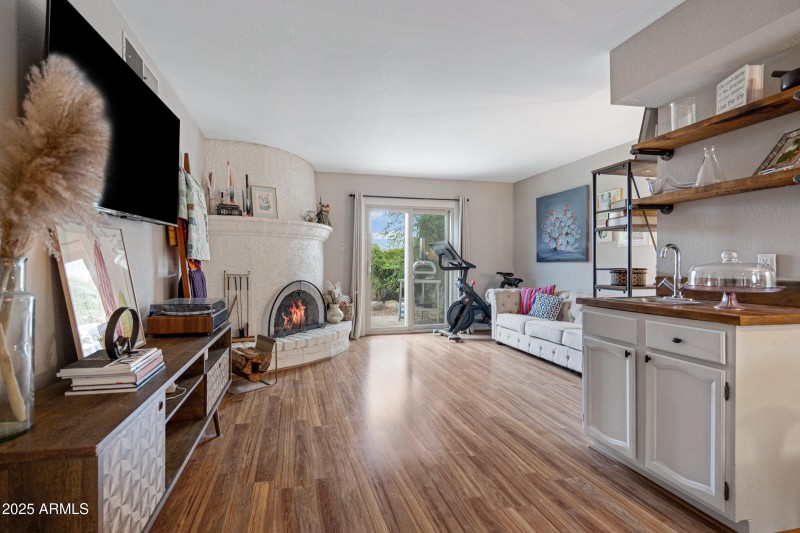 5312 E Windsor Ave-11