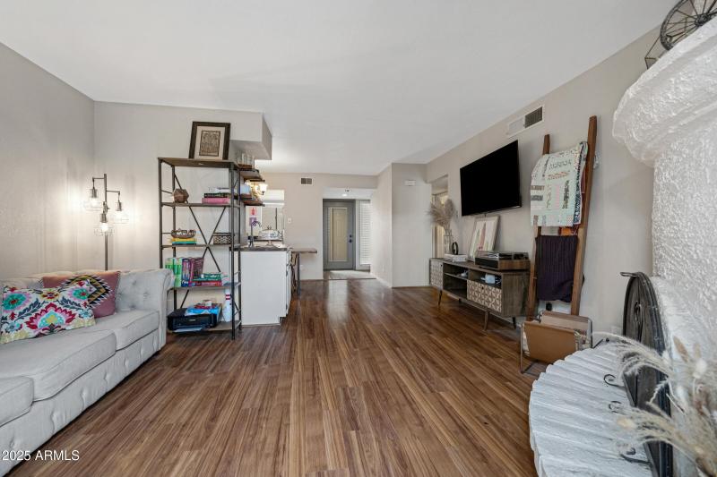 5312 E Windsor Ave-13