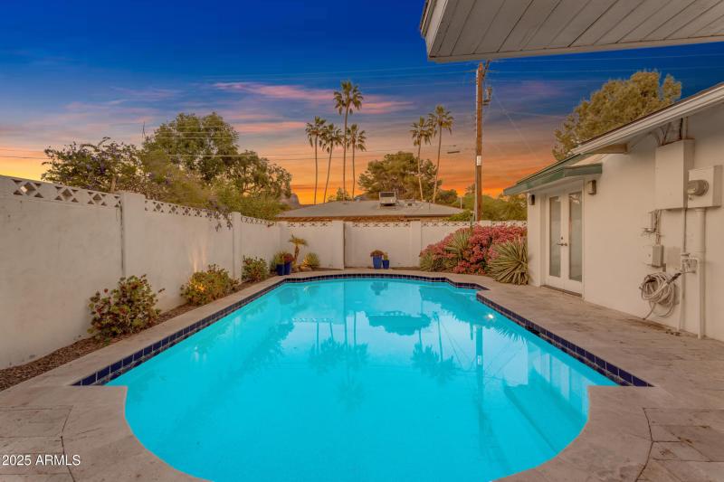 Pool Twilight