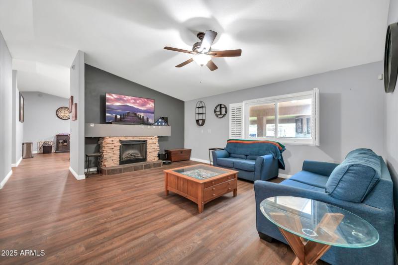 37508 N 12th St-9