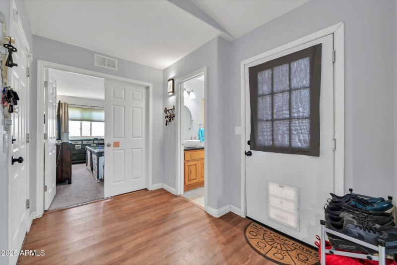 37508 N 12th St-23