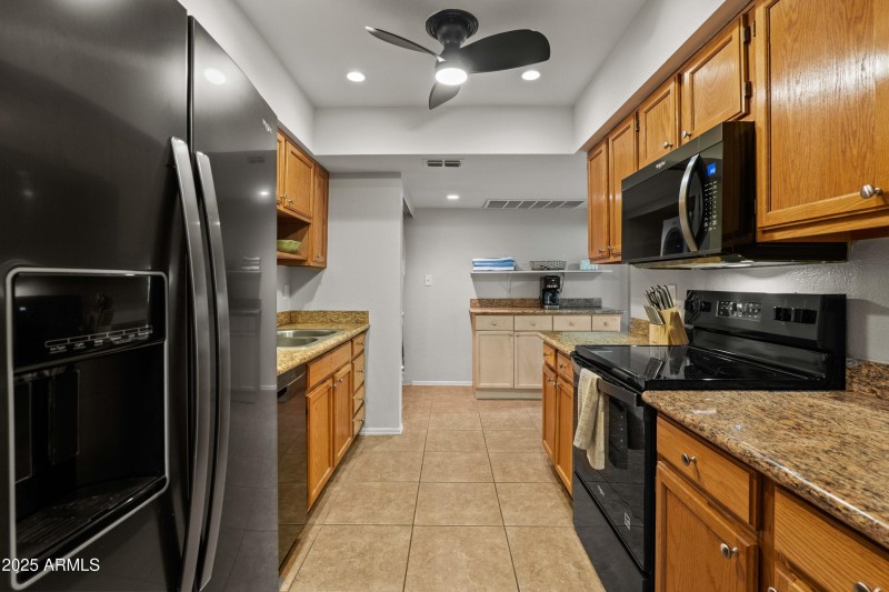 9445N94thPl-8