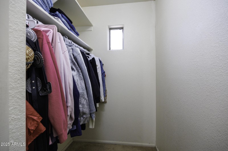 Bedroom 2 WIC