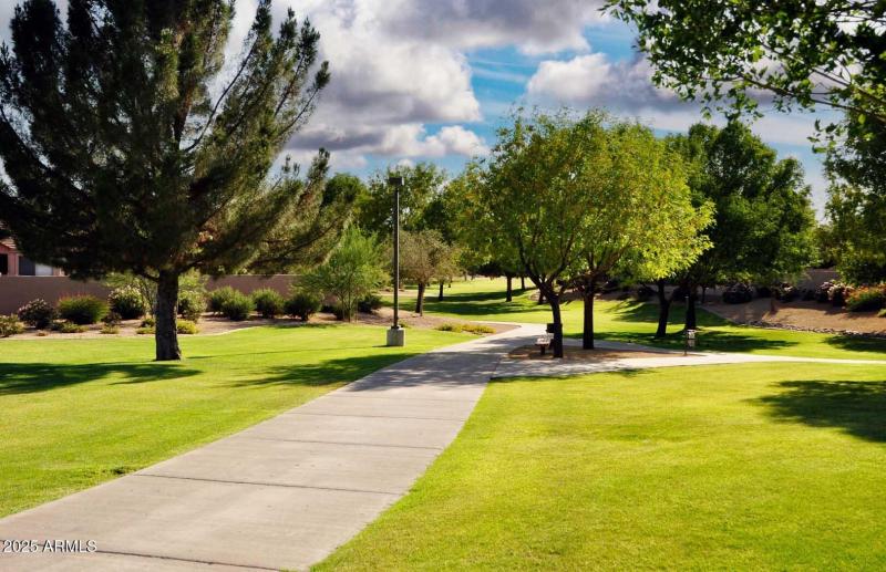 Sierra Verde Walking Path