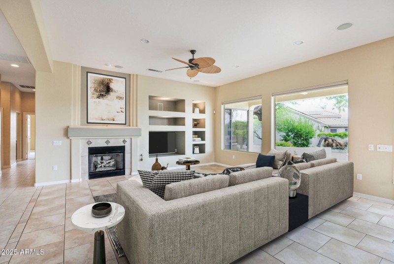 22-web-or-mls-P1200590