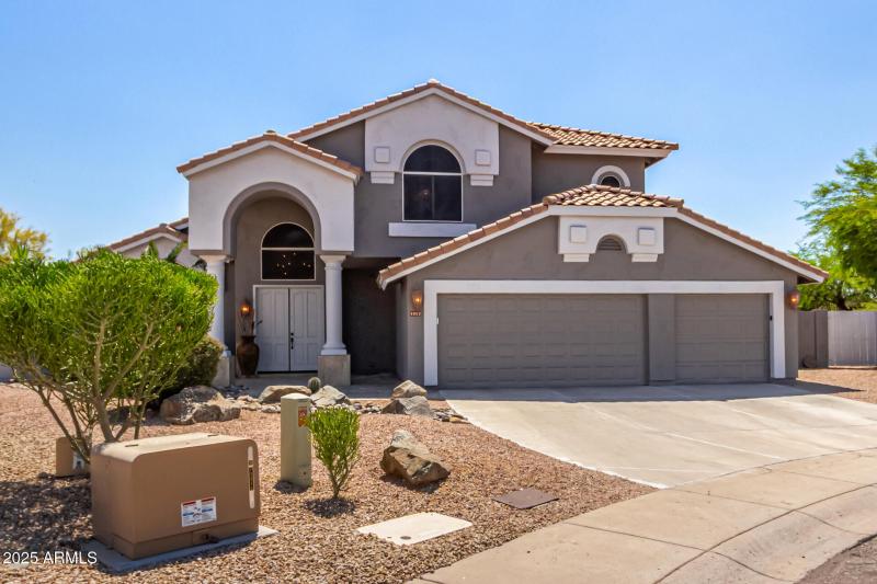 9203 E TOPEKA DR, Scottsdale, AZ 85255