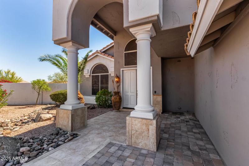 9203 E TOPEKA DR, Scottsdale, AZ 85255