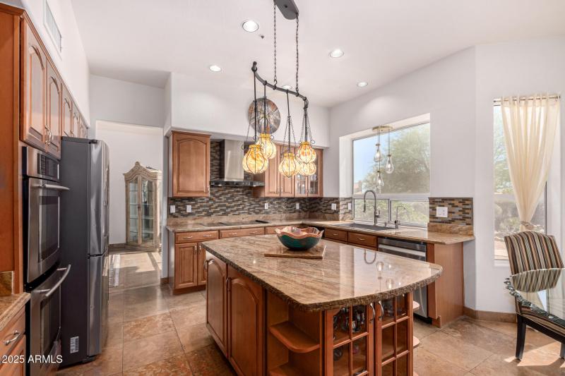 9203 E TOPEKA DR, Scottsdale, AZ 85255