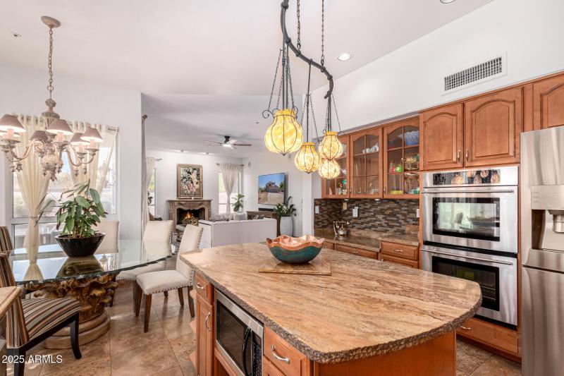 9203 E TOPEKA DR, Scottsdale, AZ 85255
