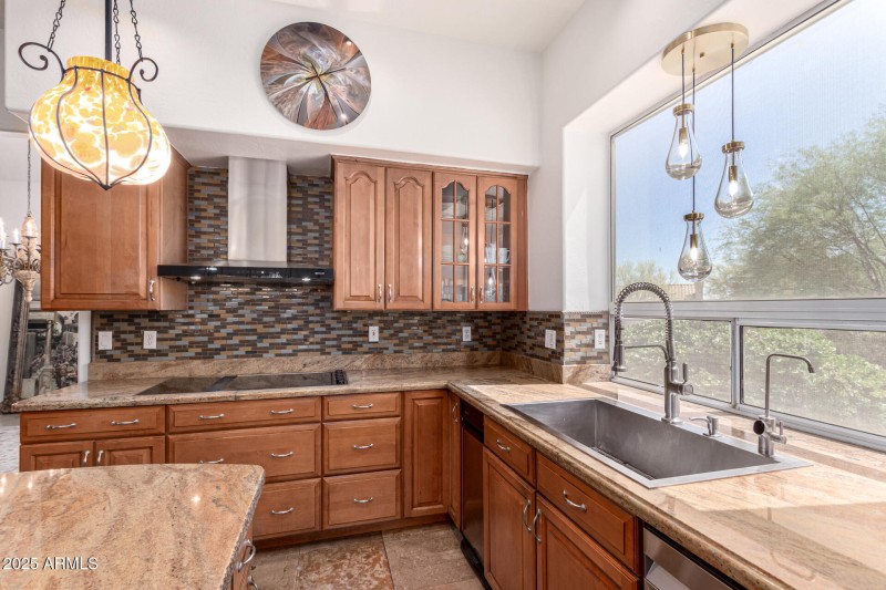9203 E TOPEKA DR, Scottsdale, AZ 85255