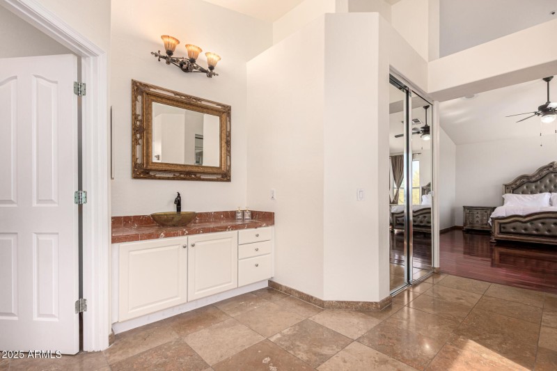 9203 E TOPEKA DR, Scottsdale, AZ 85255