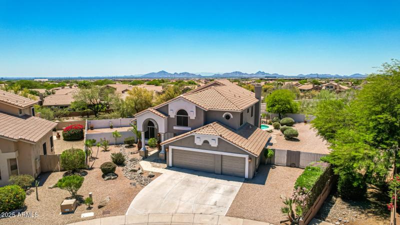9203 E TOPEKA DR, Scottsdale, AZ 85255