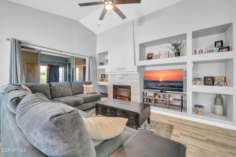 13233 W Mauna Loa Ln-4
