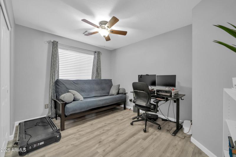 13233 W Mauna Loa Ln-21