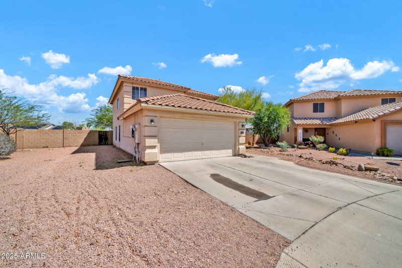 12709 N El Frio St-3_(2048)