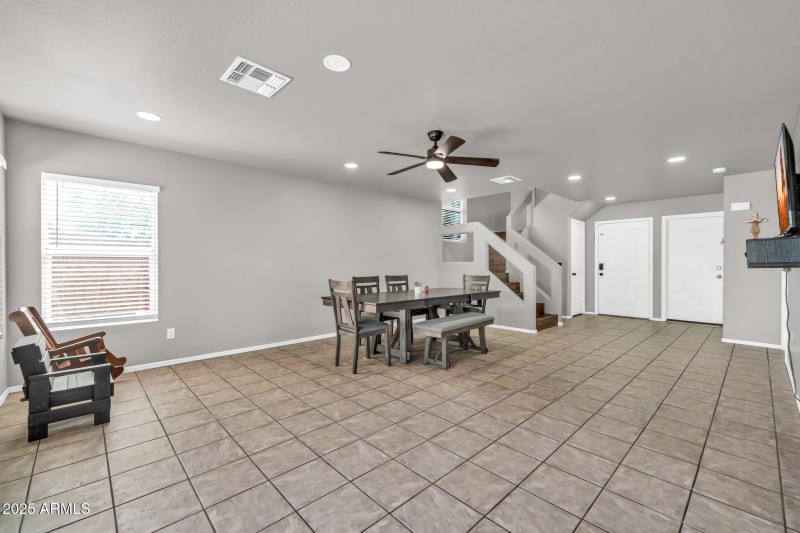 12709 N El Frio St-11_(2048)