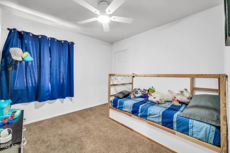 12709 N El Frio St-24_(2048)