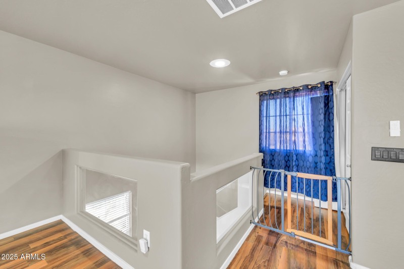 12709 N El Frio St-28_(2048)