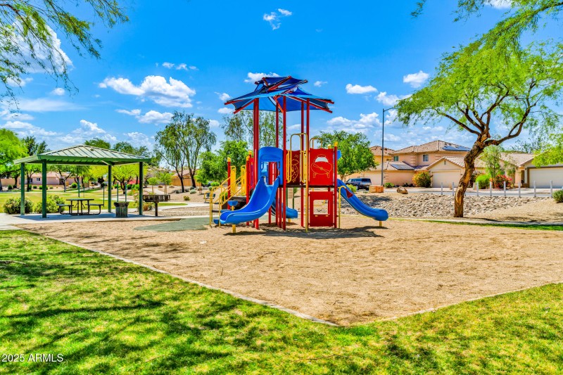 12709 N El Frio St-31_(2048)