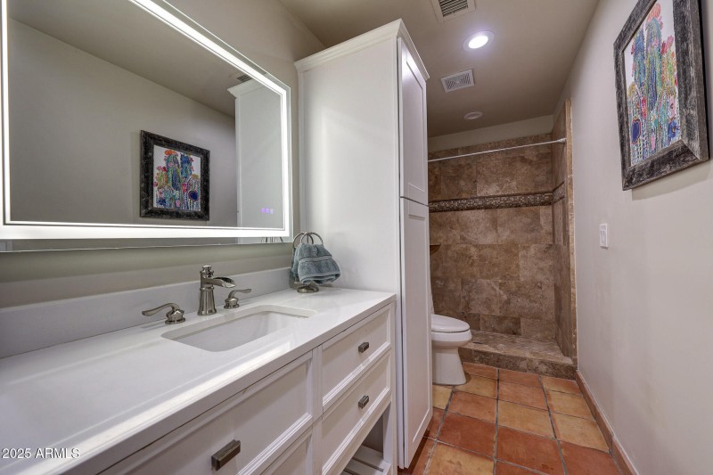 Guest House Bathroom